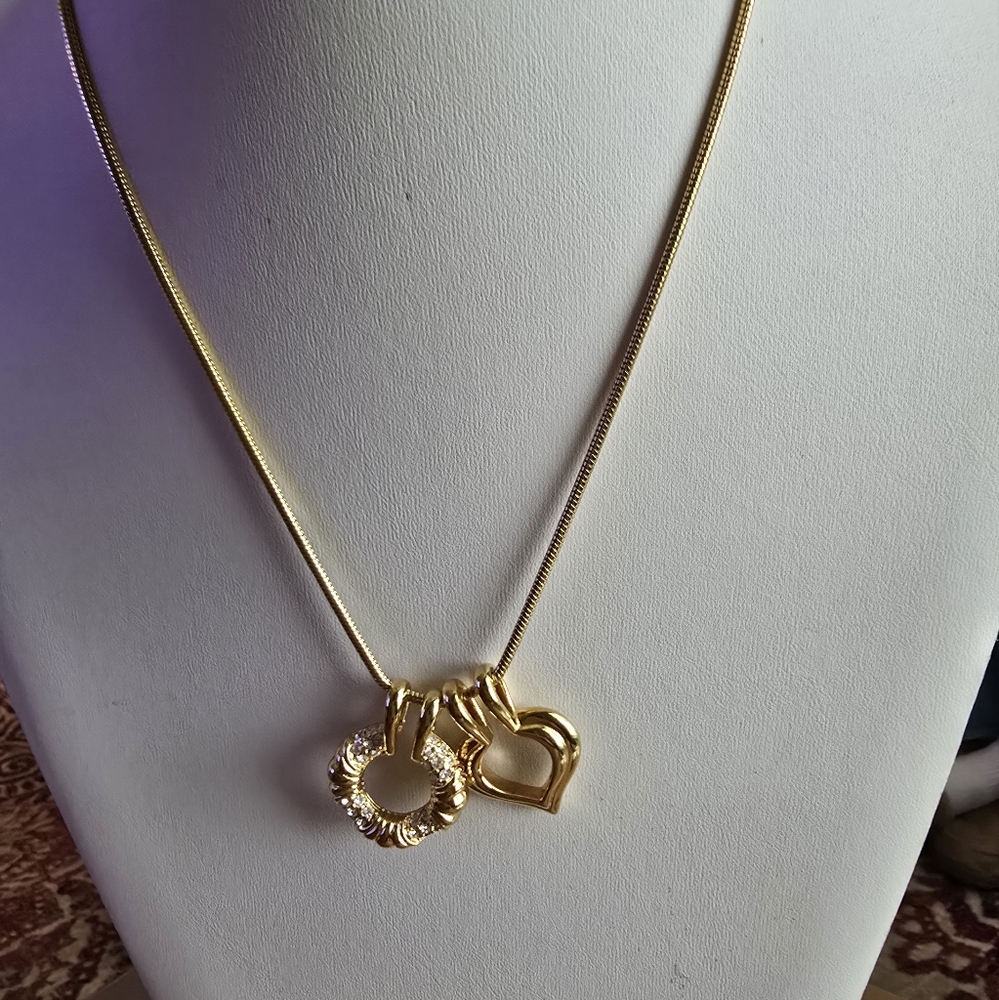 Nolan Miller Gold Necklace Classic Design